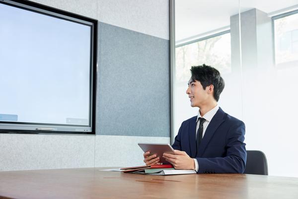 加强信贷工作人员培训|项目融资领域的关键策略 图2