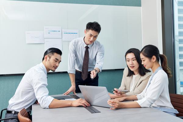 《全方位策划运营销售工作打造高效团队的关键步骤》 图2