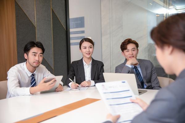 上海自贸区注册融资租赁公司：企业贷款与项