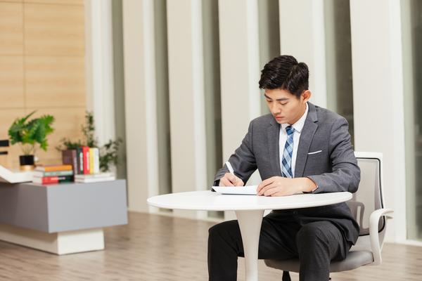郑州市人力资源和社会保障局|杨光简历介绍 图2