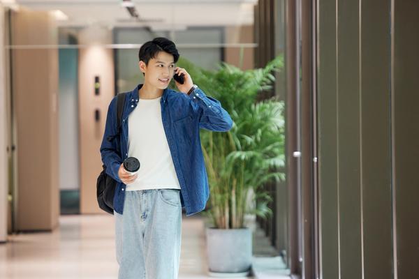 政府部门助力：解析适合年轻人投资创业的优质行业与融资策略 图1