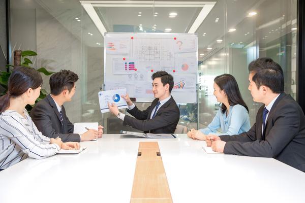 企业培训体系优化-新员工入职与老员工技能提升的关键策略 图1