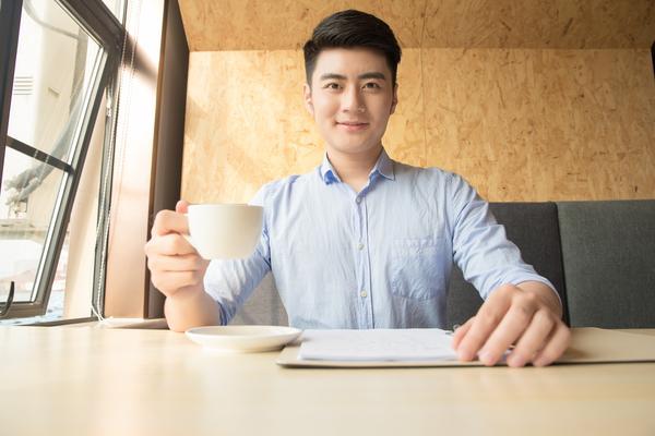 新能源汽车e10商业计划书|项目融资与市场拓展策略 图1