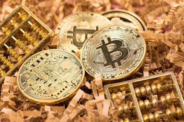 比特币技术创新在项目融资领域的应用与影响 图1