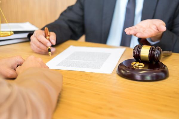 车贷逾期会被起诉吗？解析车贷逾期的法律后果与应对策略 图1