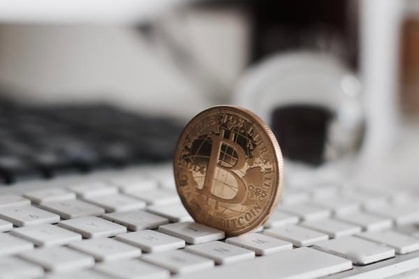 丛台区企业借贷纠纷律师|项目融资中的法律风险管理 图1