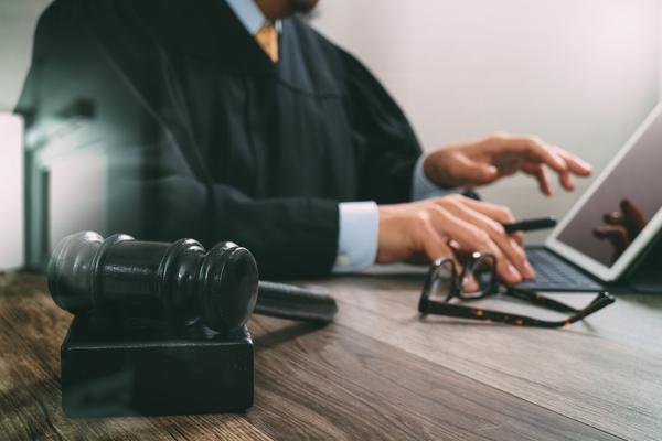 骗母亲抵押贷款：项目融资行业中的道德与法律陷阱 图2