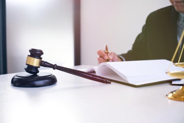 有钱人买豪车可以贷款吗？项目融资中的法律与经济考量 图2